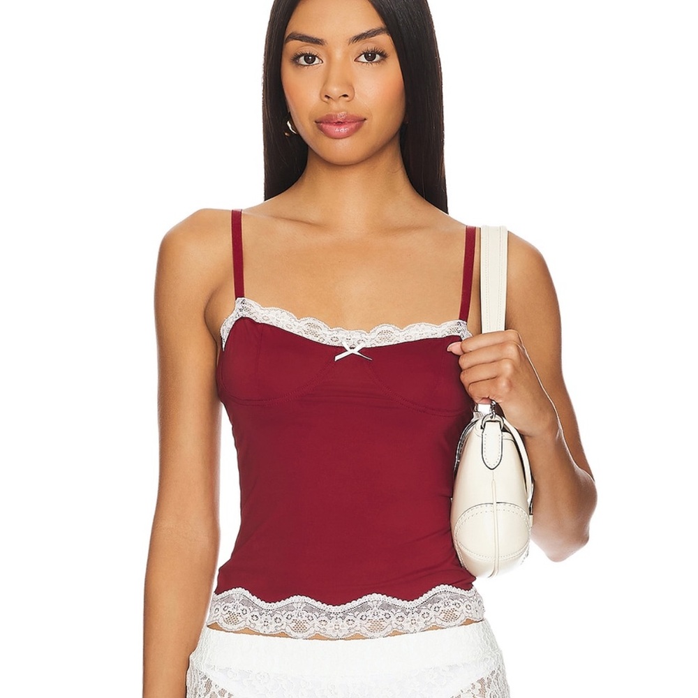 Lioness Top Model Cami in Burgundy